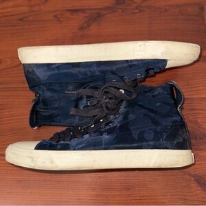 Tommy Hilfiger
Men's shoes!